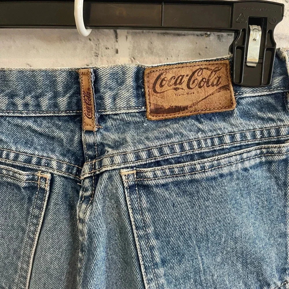 Women’s Vintage 1986 Coca Cola medium wash high rise straight Jeans Size 10 - Picture 3 of 4